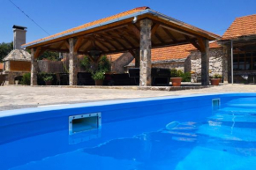 Holiday house with a swimming pool Gornje Planjane, Zagora - 11701